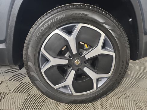 Used 2024 Rivian R1S Adventure AWD/4WD image 10