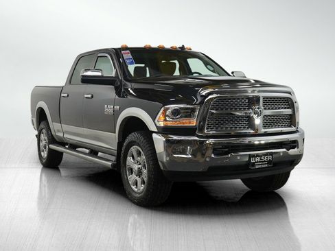 Used 2016 RAM 2500 Laramie w/ Convenience Group AWD/4WD image 7