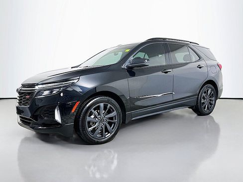 Used 2022 Chevrolet Equinox RS FWD image 3