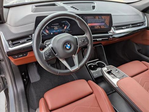 Used 2026 BMW X2 xDrive28i AWD/4WD image 11