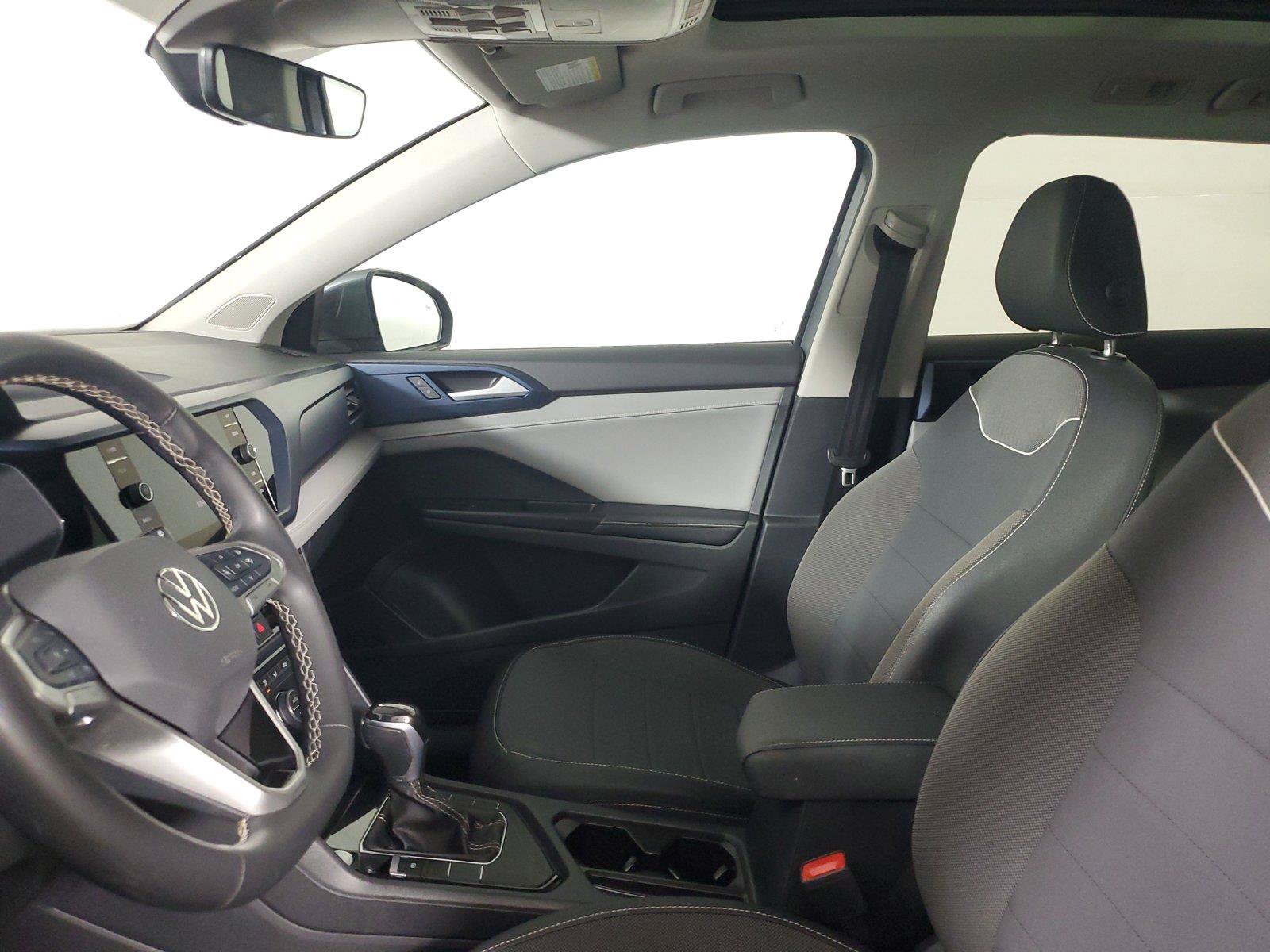 Used 2024 Volkswagen Taos SE FWD image 20