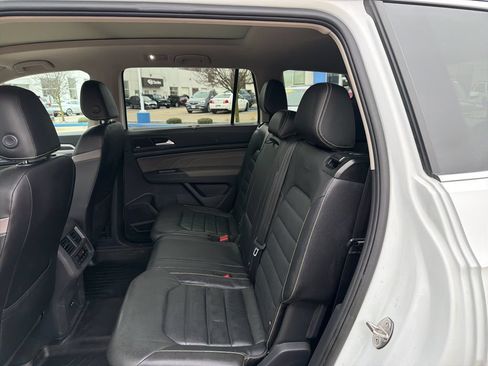 Used 2023 Volkswagen Atlas SEL Premium AWD/4WD image 16