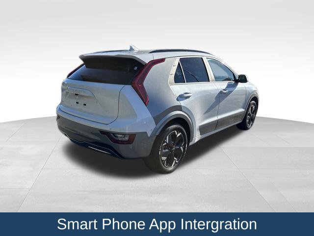 Used 2024 Kia Niro Wave w/ Wave Preserve Package FWD image 9