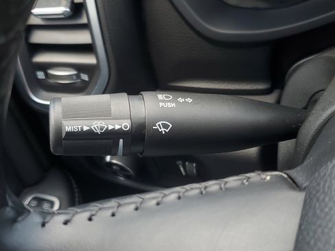 Used 2024 RAM 2500 Big Horn w/ Sport Appearance Package image 15