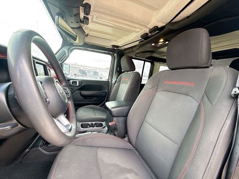 Used 2023 Jeep Wrangler Unlimited Rubicon AWD/4WD image 23