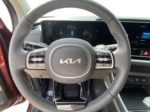 New 2026 Kia Carnival FWD image 10