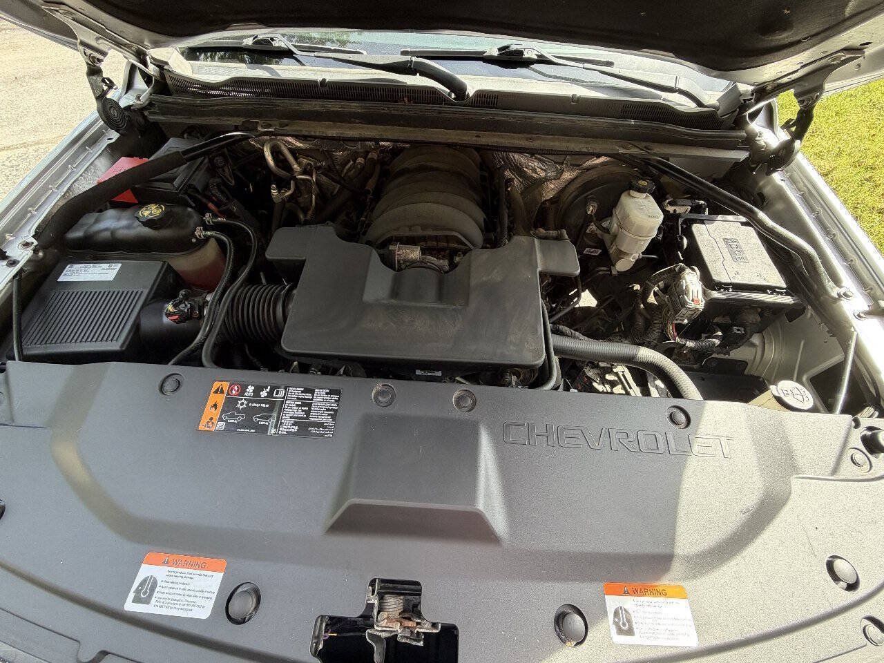 Used 2018 Chevrolet Tahoe LS w/ Skid Plate Package AWD/4WD image 18