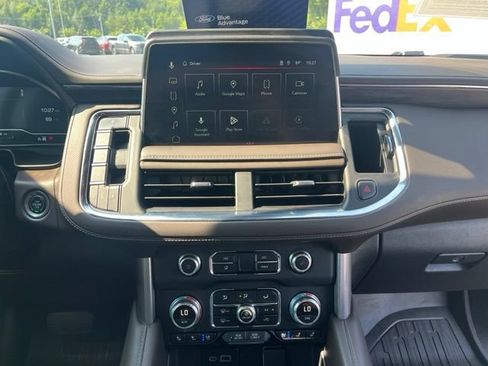 Used 2024 GMC Yukon SLT w/ SLT Luxury Package AWD/4WD image 13