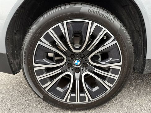 Used 2025 BMW X3 xDrive30i w/ Premium Package image 17