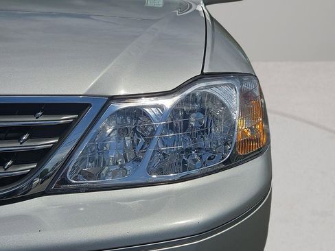 Used 2004 Toyota Avalon XL FWD image 13