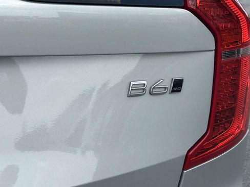 Certified 2023 Volvo XC90 B6 Plus w/ Protection Package Premier AWD/4WD image 8
