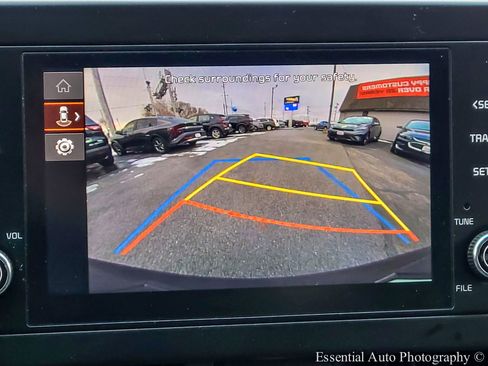 Used 2024 Kia Sportage LX image 16