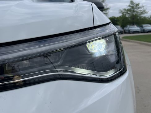 Certified 2025 Volkswagen Taos S image 6