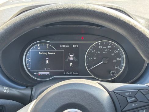 Used 2025 Nissan Versa SV FWD image 37