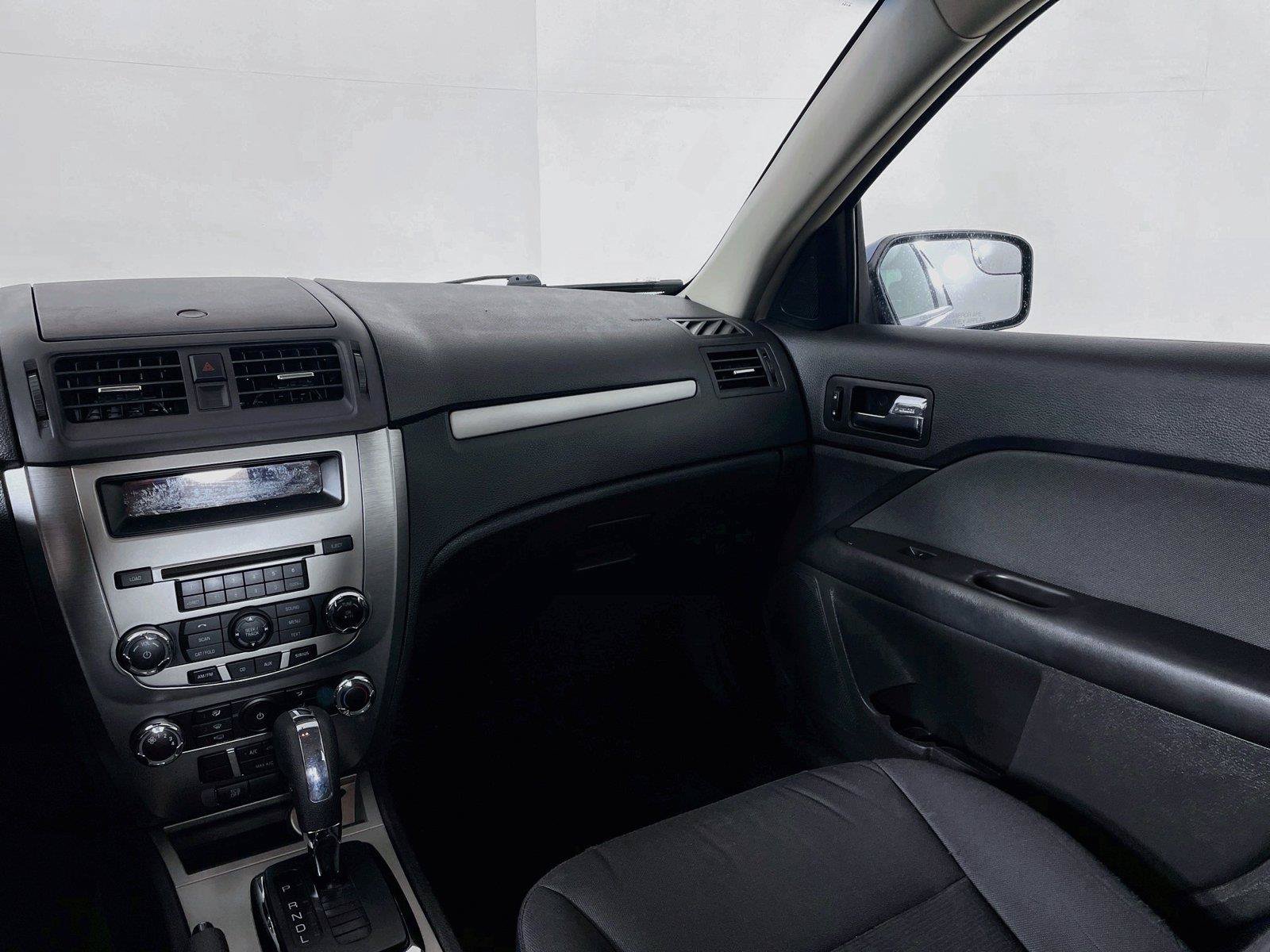 Used 2012 Ford Fusion SE FWD image 21
