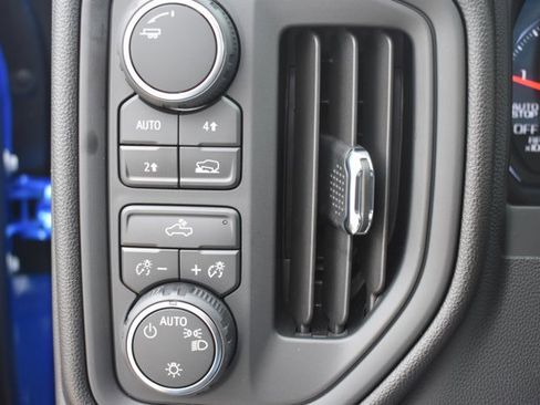 Used 2026 Chevrolet Silverado 1500 Custom AWD/4WD image 27