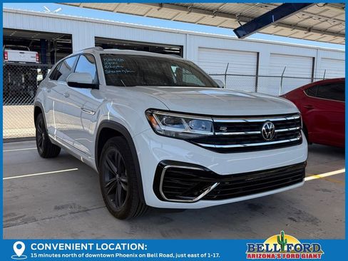 Used 2021 Volkswagen Atlas Cross Sport SE w/ V6 Towing Package FWD image 5