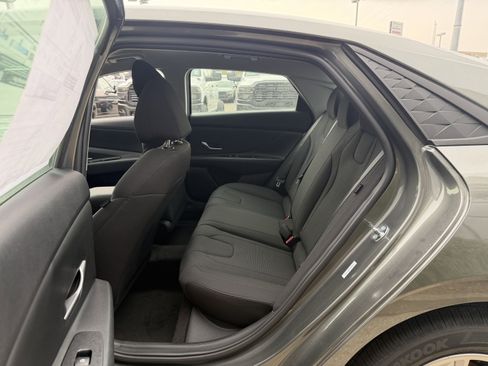 New 2026 Hyundai Elantra SE FWD image 21