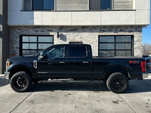 Used 2017 Ford F250 King Ranch w/ King Ranch Ultimate Package image 6