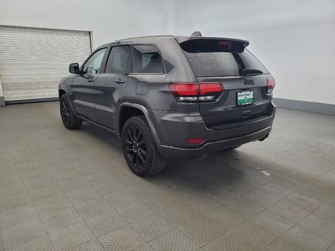 Used 2018 Jeep Grand Cherokee Altitude image 5