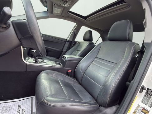 Used 2017 Toyota Camry XSE image 9