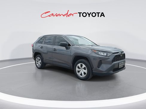 Certified 2022 Toyota RAV4 LE FWD image 2