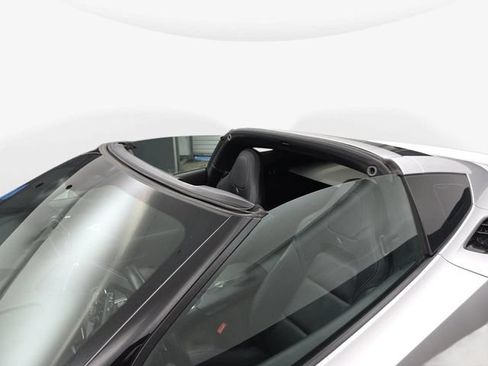 Used 2017 Chevrolet Corvette Stingray Coupe RWD image 29