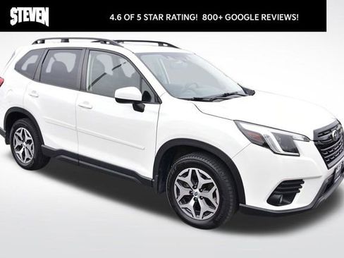 Used 2022 Subaru Forester Premium image 7