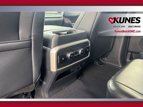 Used 2024 Ford Expedition Max XLT image 25