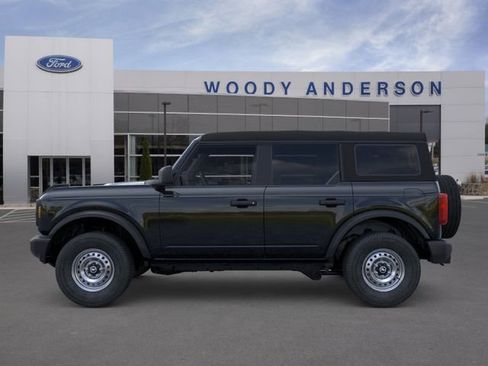 New 2026 Ford Bronco 4-Door AWD/4WD image 3