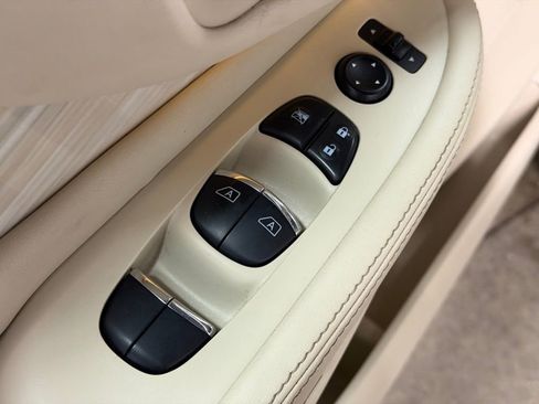 Used 2015 Nissan Murano Platinum w/ Platinum Technology Package image 30