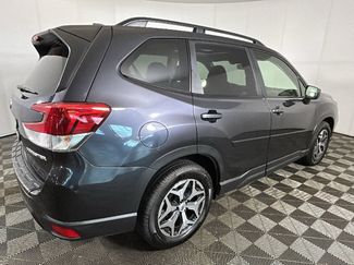 Used 2019 Subaru Forester Premium AWD/4WD video 2