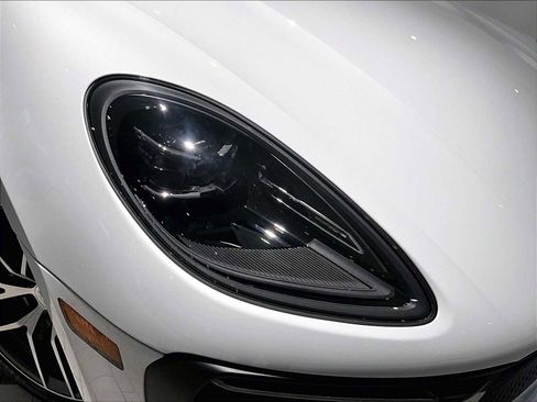New 2026 Porsche Macan S image 12