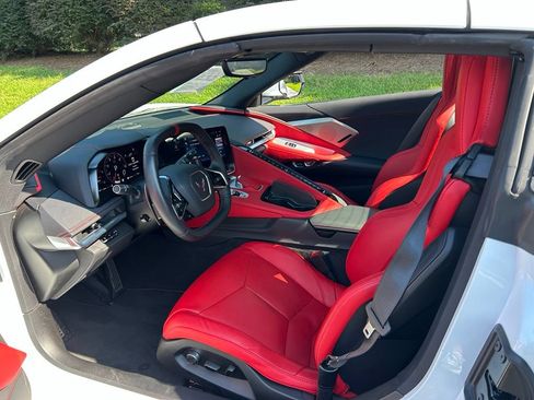 Used 2024 Chevrolet Corvette Stingray Preferred Conv w/ Z51 Performance Package RWD image 43