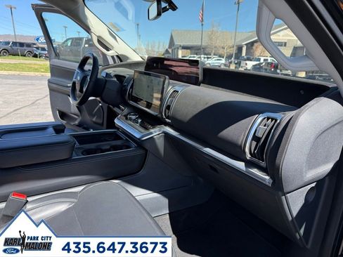 Used 2025 Ford Expedition Max Platinum AWD/4WD image 42