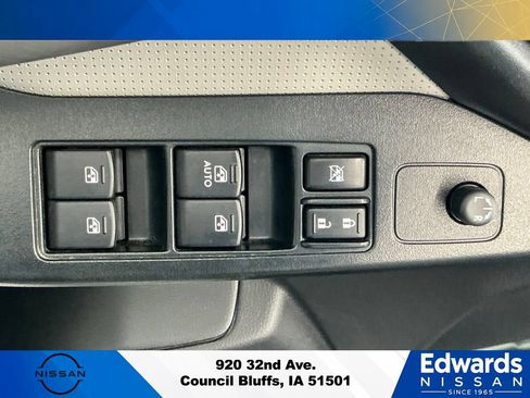 Used 2015 Subaru Forester 2.5i Limited AWD/4WD image 19