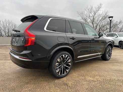 New 2026 Volvo XC90 T8 Plus image 7