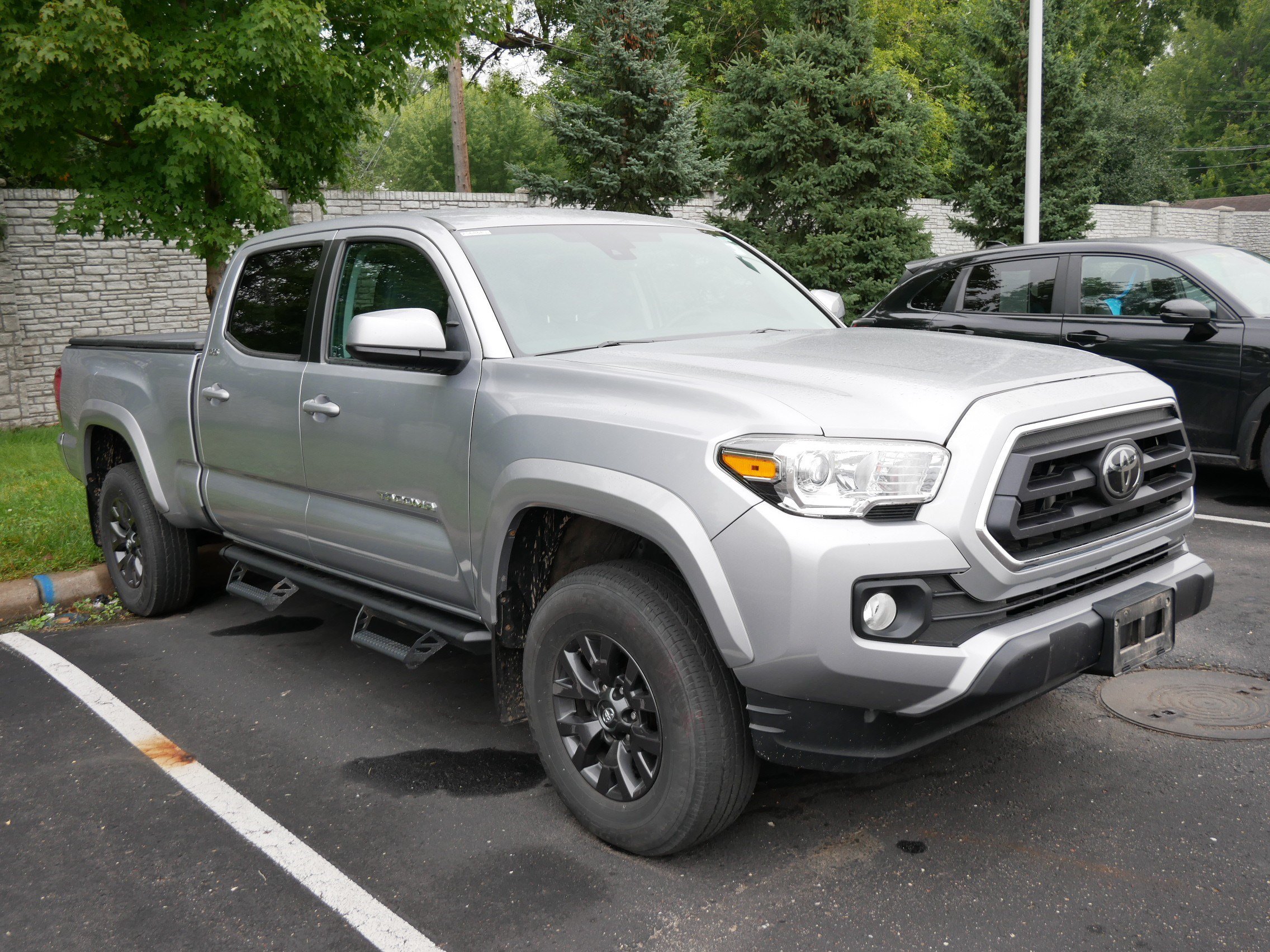 Used 2021 Toyota Tacoma SR5 AWD/4WD image 4