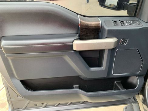 Used 2022 Ford F350 Lariat w/ Lariat Ultimate Package AWD/4WD image 25