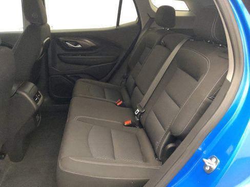Used 2024 GMC Terrain SLE FWD image 18