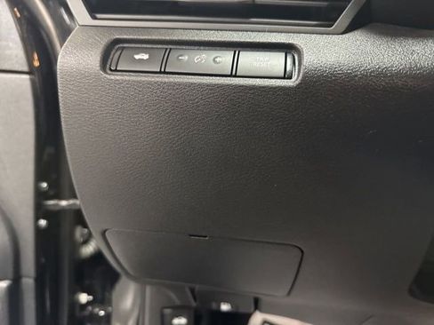 Used 2025 Nissan Altima 2.5 SR image 23