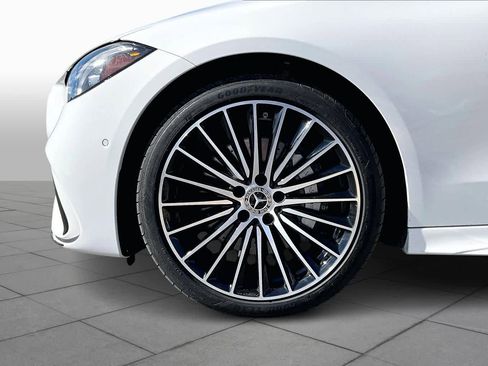 Used 2024 Mercedes-Benz C 300 Sedan image 10