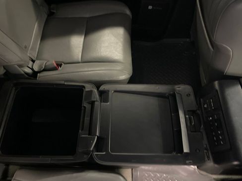 Used 2010 Toyota Sequoia Platinum AWD/4WD image 47