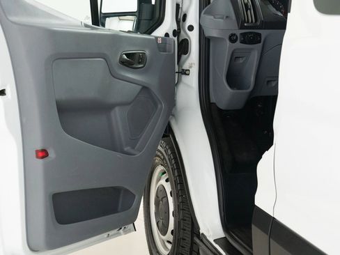 Used 2019 Ford Transit 150 XL image 20