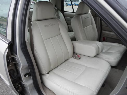 Used 2008 Mercury Grand Marquis LS RWD image 37
