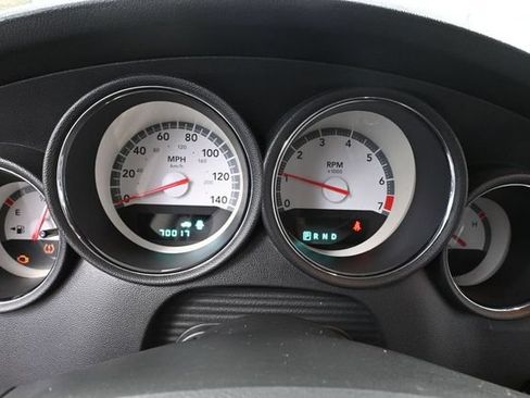 Used 2010 Dodge Charger SXT AWD/4WD image 24