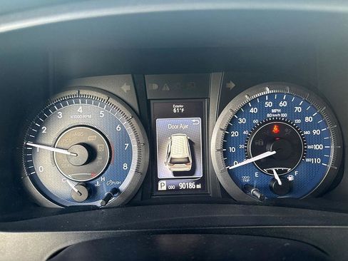 Used 2016 Toyota Sienna XLE image 13