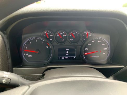 Used 2022 Chevrolet Silverado 2500 Custom w/ Custom Value Package AWD/4WD image 30
