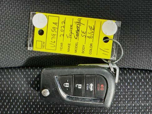 Used 2022 Toyota Corolla SE FWD image 34