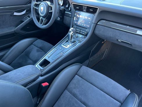 Used 2019 Porsche 911 GT3 RS image 17